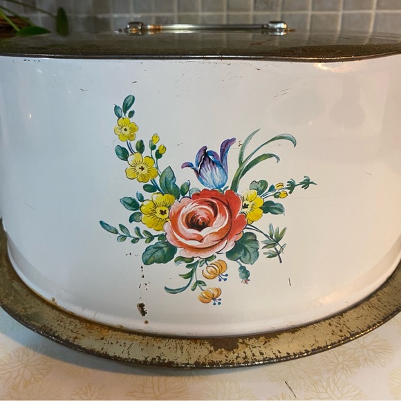 Vintage cake carrier tin cake tin shabby chic farmhouse cottagecore - Picture 2 of 7